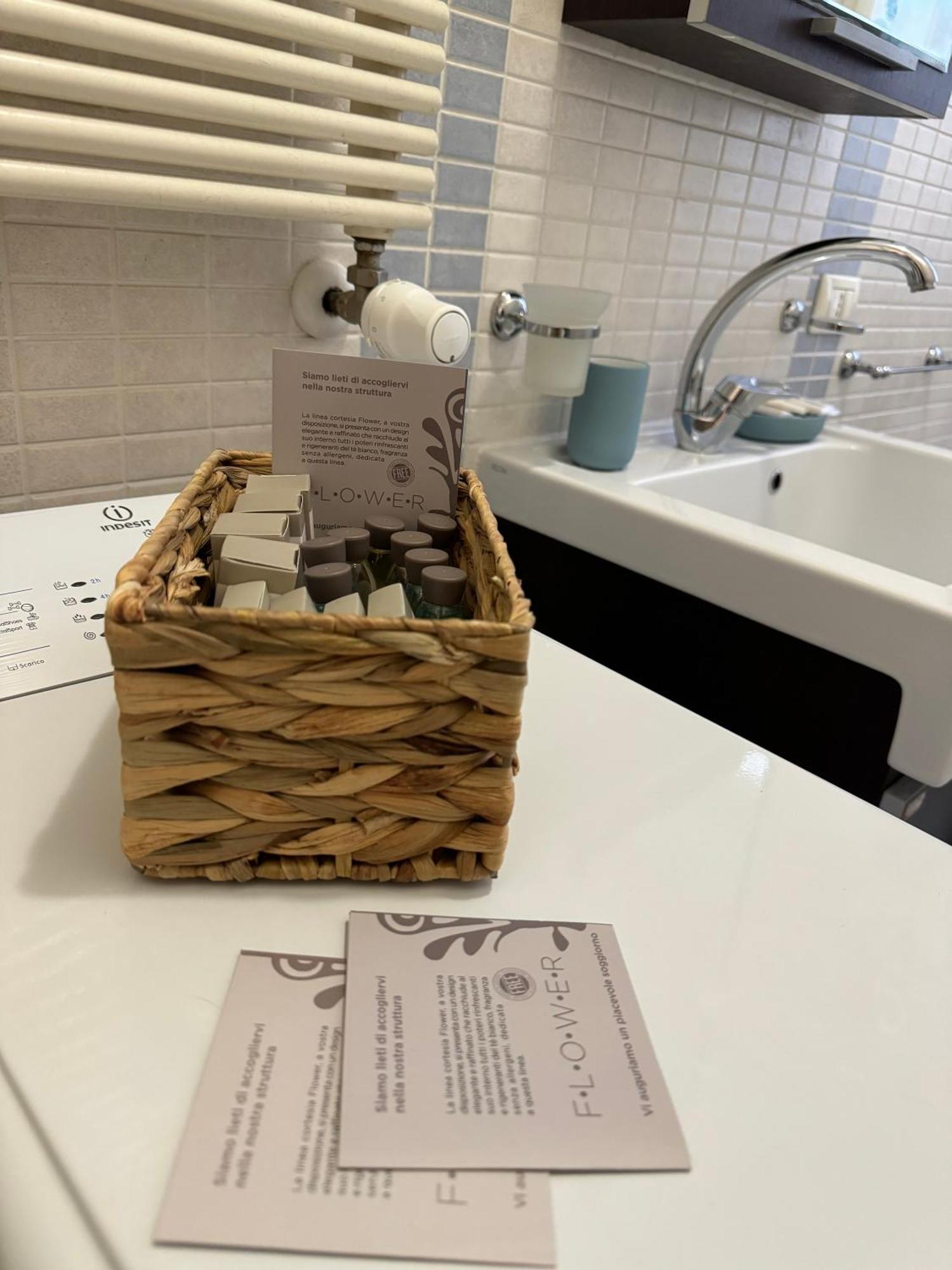רומא Dora Apartment מראה חיצוני תמונה